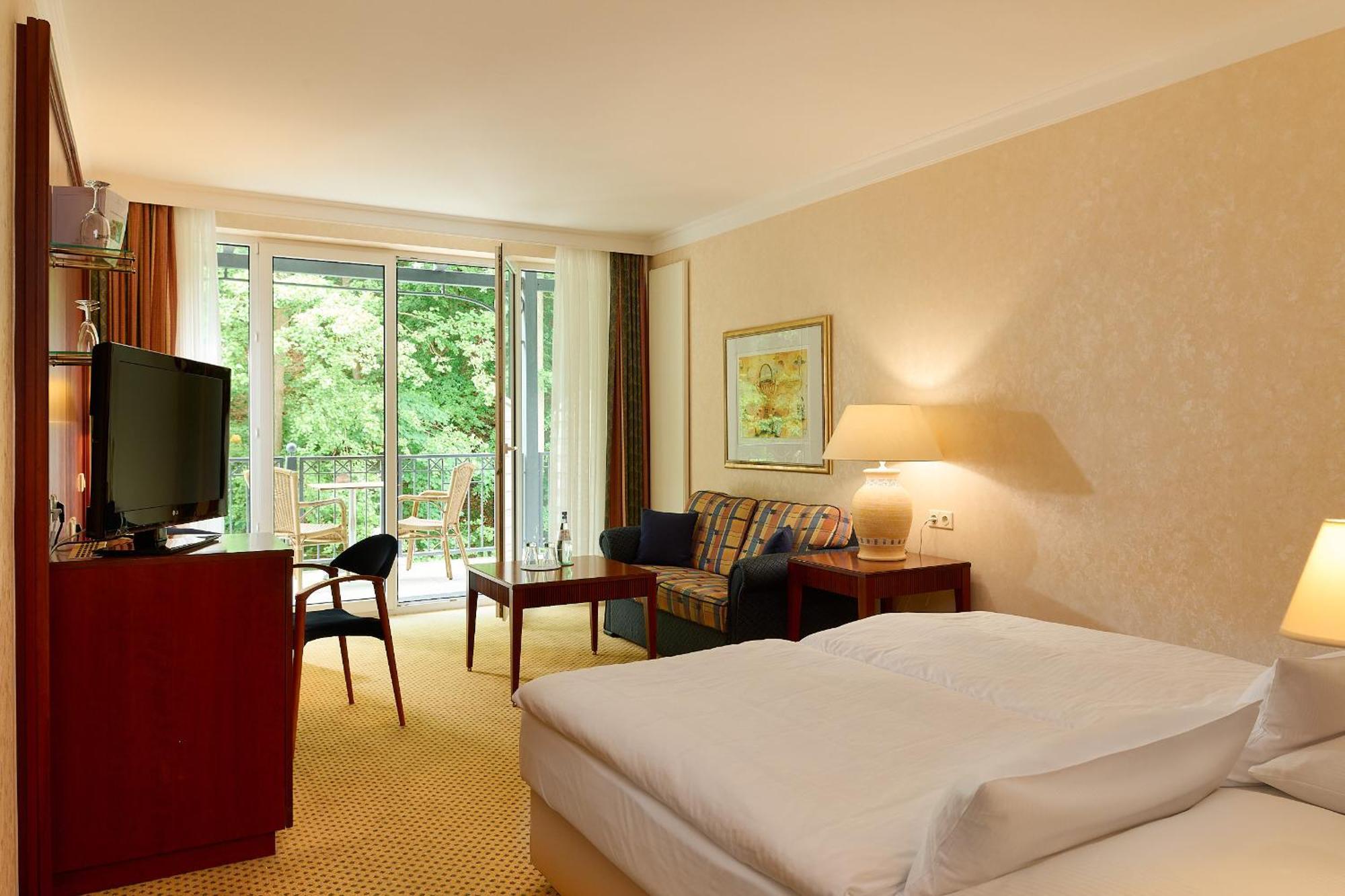 Grand Hotel Остзебад Бинц Екстериор снимка A typical room at the Hotel de France