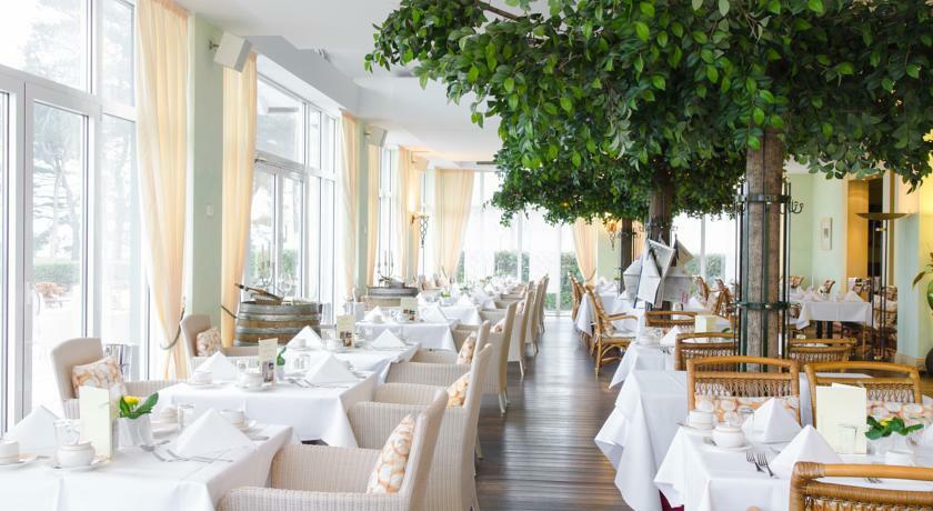 Grand Hotel Остзебад Бинц Екстериор снимка Restaurant